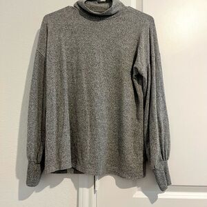 Maurices Women Gray Turtleneck Sweater